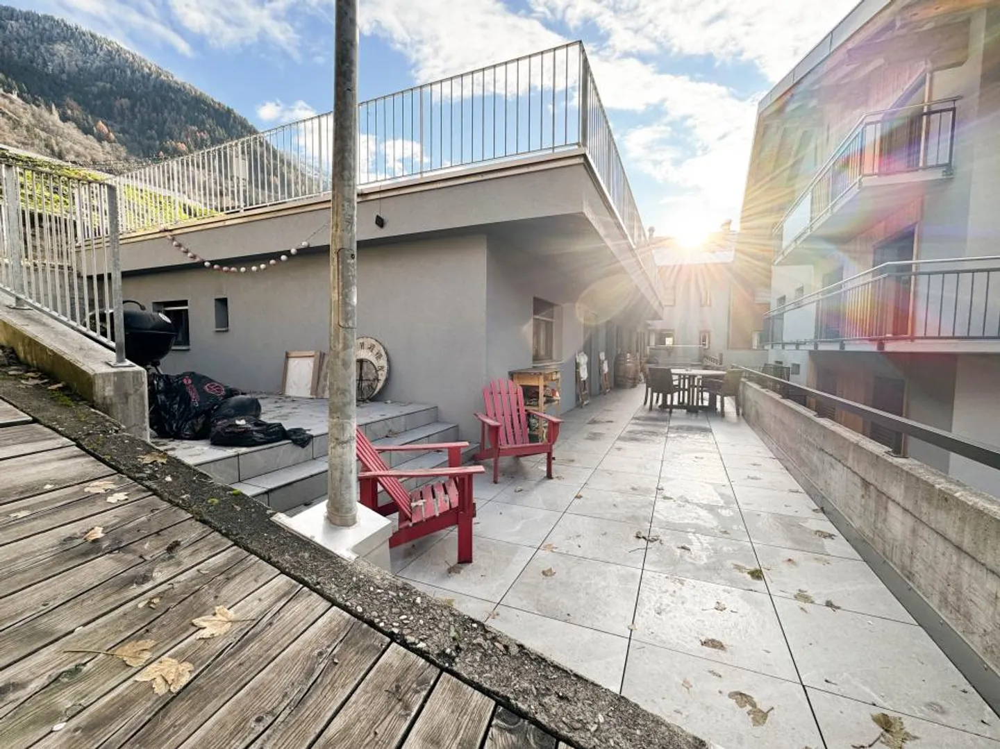 Edificio a uso misto con posizione ideale e rendimento locativo a Châble - Foto 3 di 13