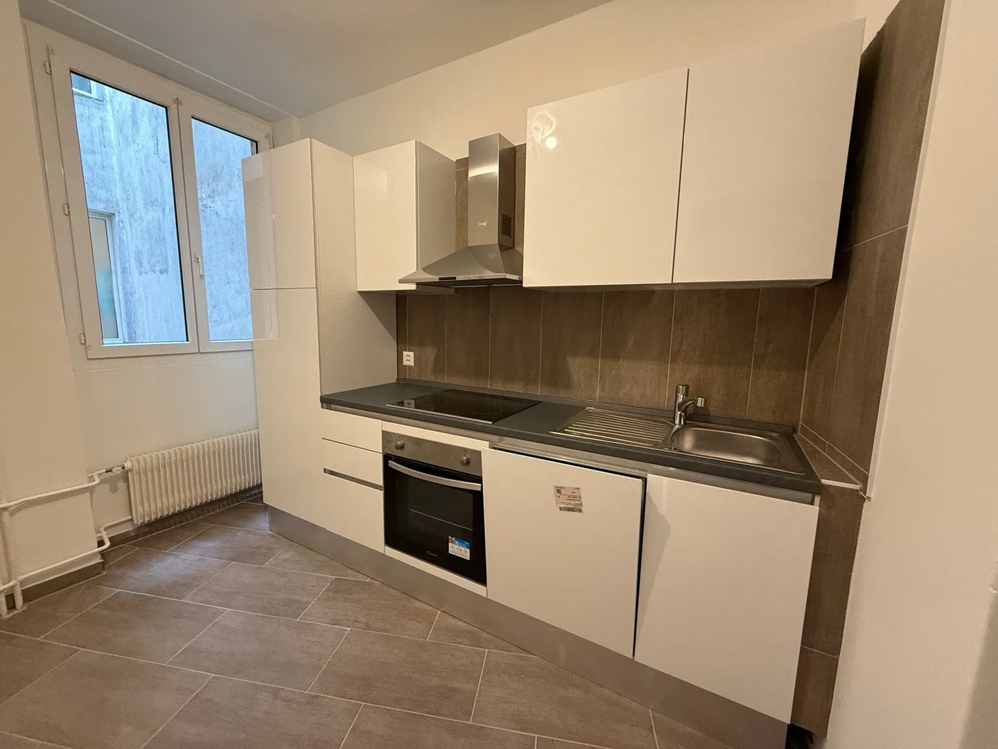 4-room apartment on the 2nd floor - Photo 6 of 7