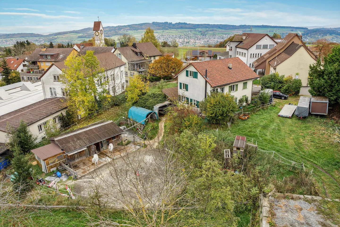 Casa plurifamiliare con due appartamenti di 4,5 stanze (da ristrutturare) - Foto 3 di 9