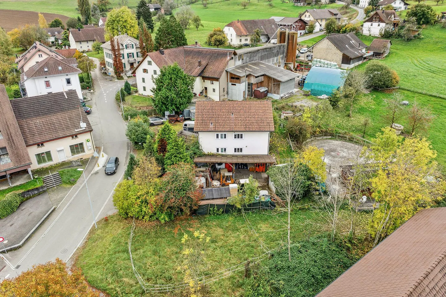 Casa plurifamiliare con due appartamenti di 4,5 stanze (da ristrutturare) - Foto 8 di 9