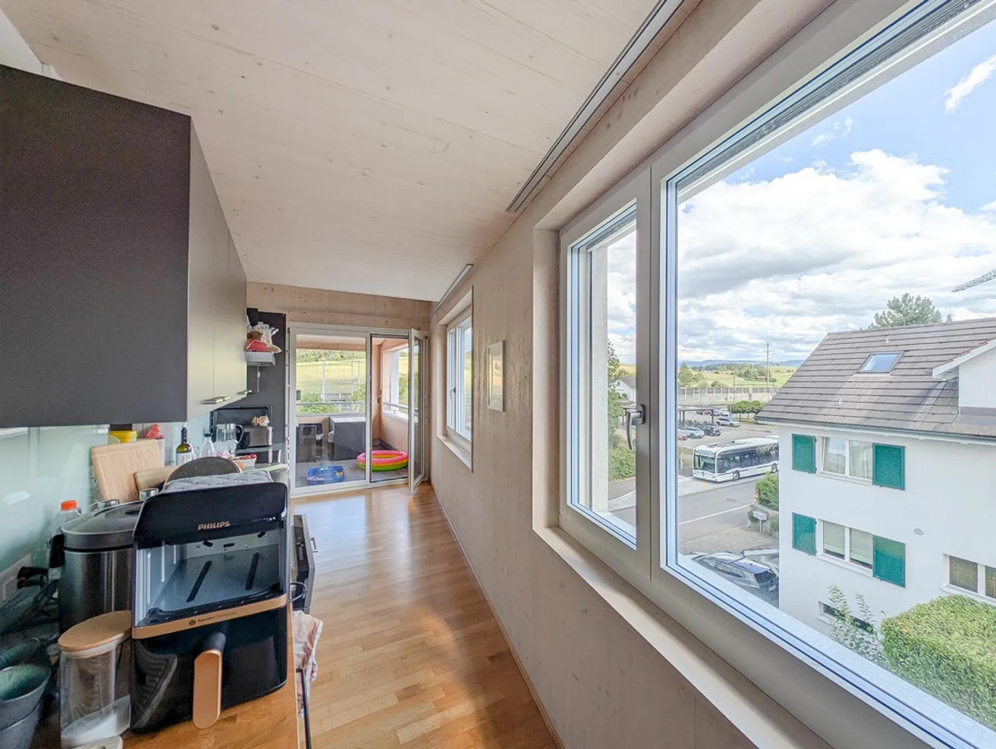 Well-maintained duplex penthouse with cozy loggia - Photo 3 of 9