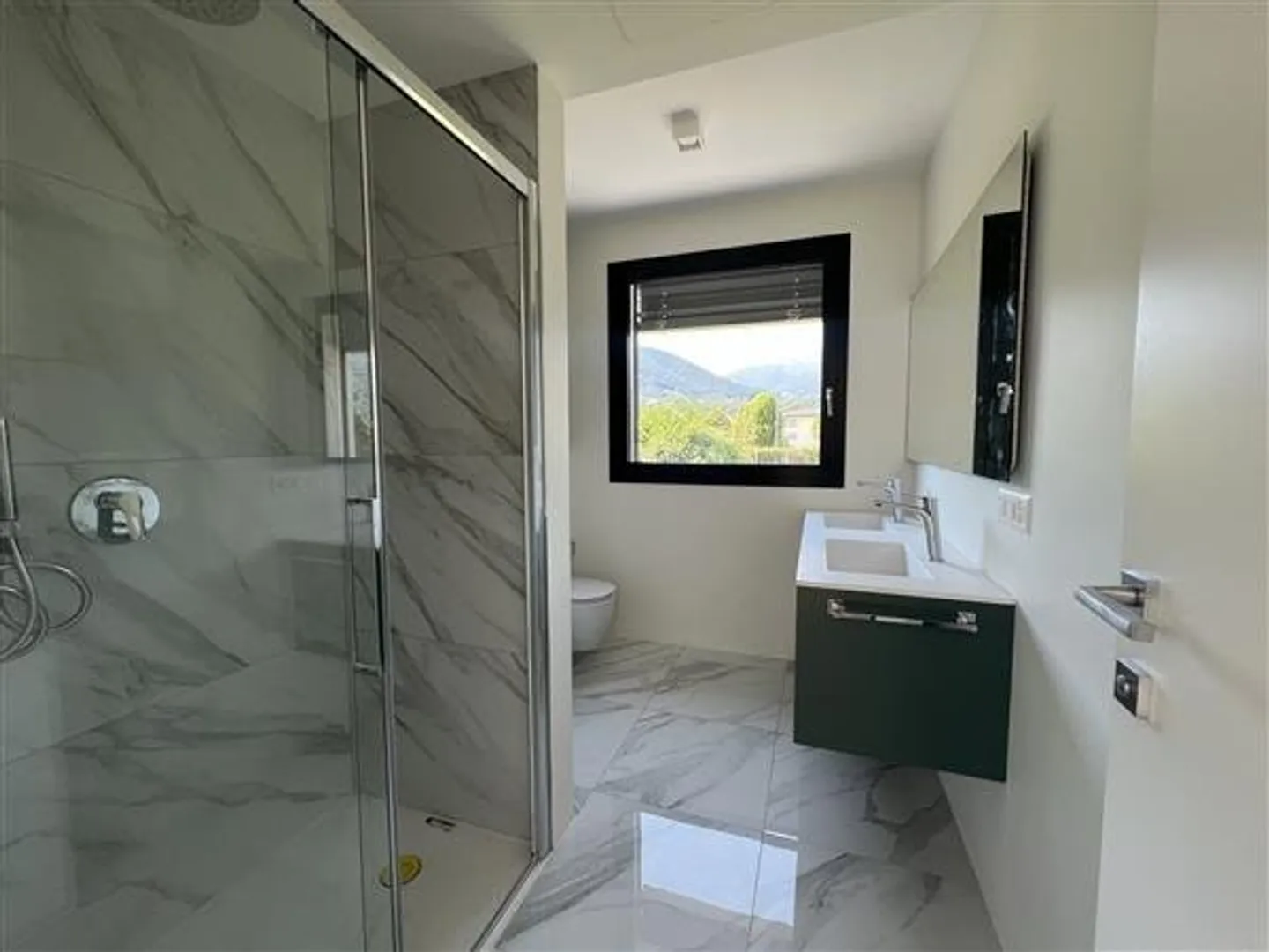 Caslano: Single-family house 4.5 rooms - Photo 5 of 10