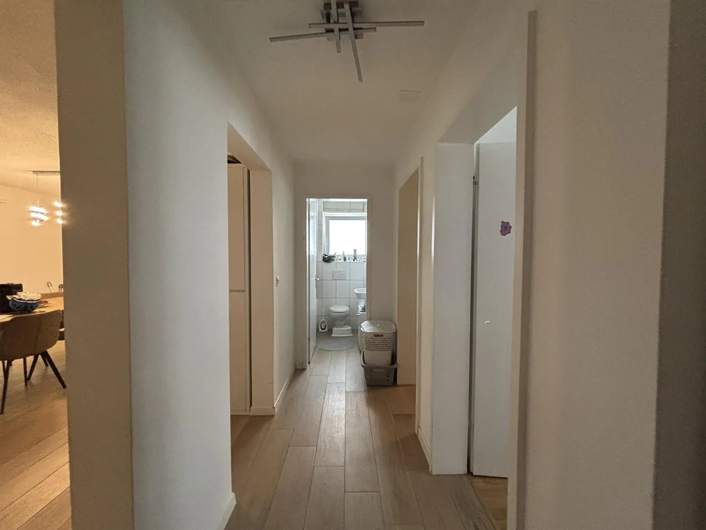 Helle und moderne 3,5-Zimmer-Wohnung in Nidau - Foto 2 von 8