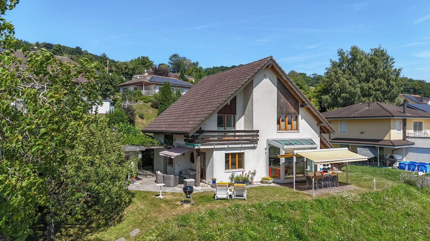 View, Space and Nature - Spacious Single-Family Home in Idyllic Location with Garden Paradise - Photo 29 of 34