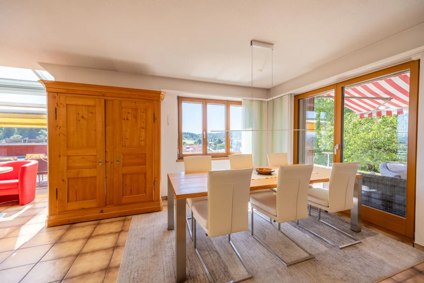 View, Space and Nature - Spacious Single-Family Home in Idyllic Location with Garden Paradise - Photo 7 of 34