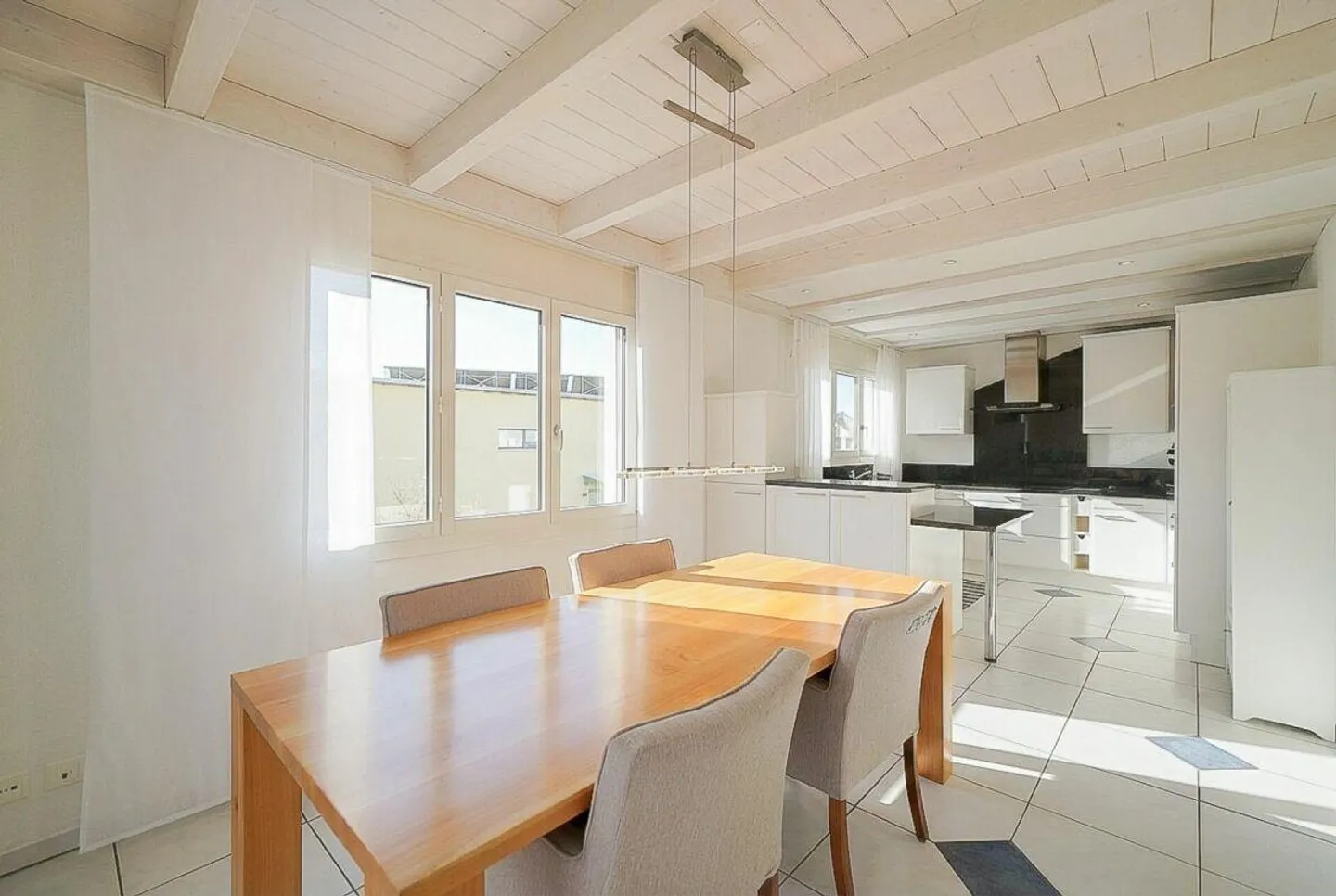 Charmantes Doppelhaus mit Garten - Foto 5 von 14