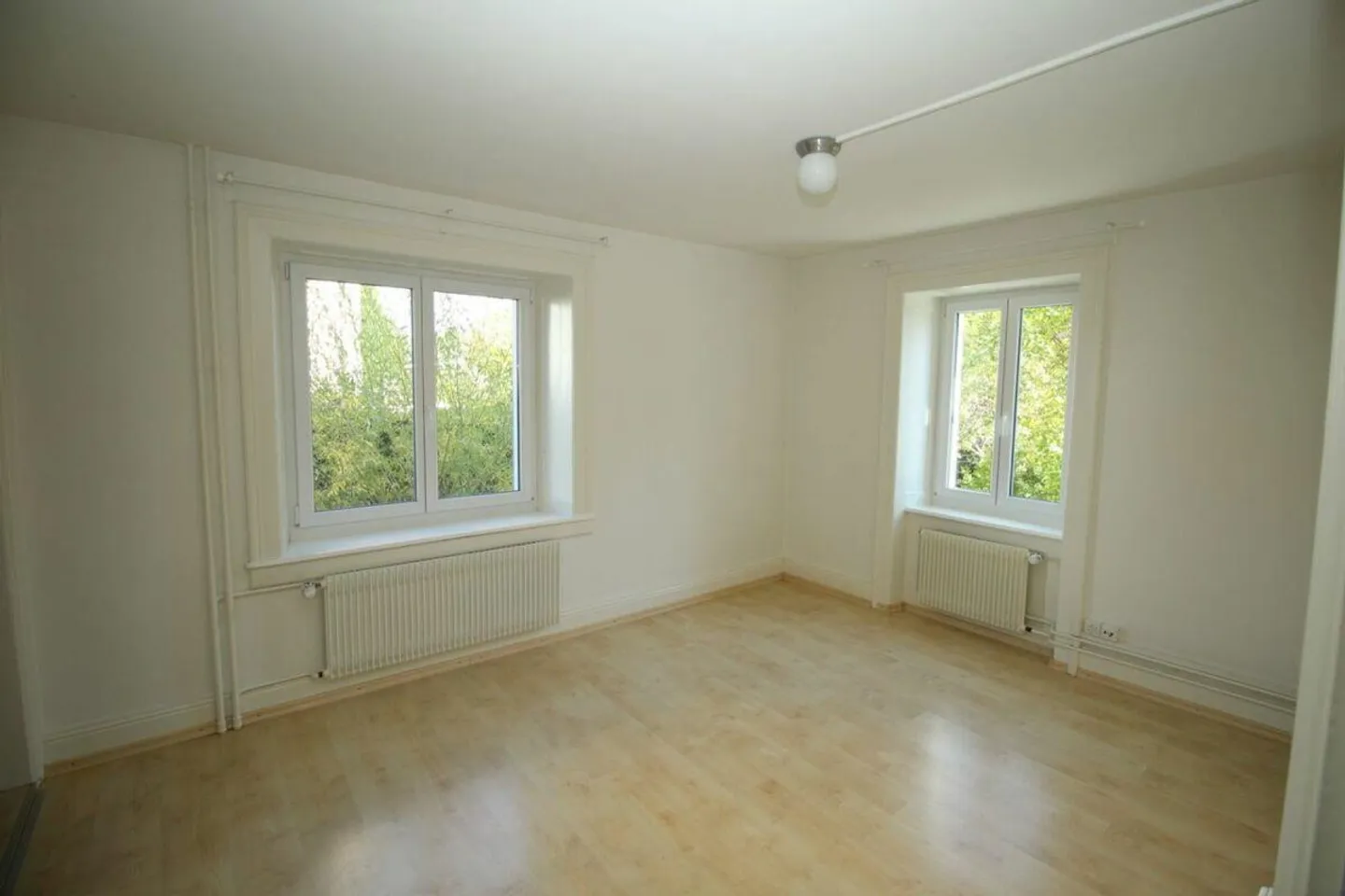 Charming small apartment, a few minutes walk from the train station - Photo 5 of 10