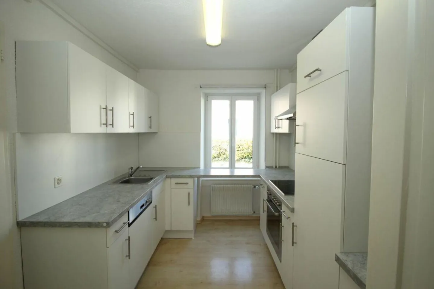 Charming small apartment, a few minutes walk from the train station - Photo 6 of 10