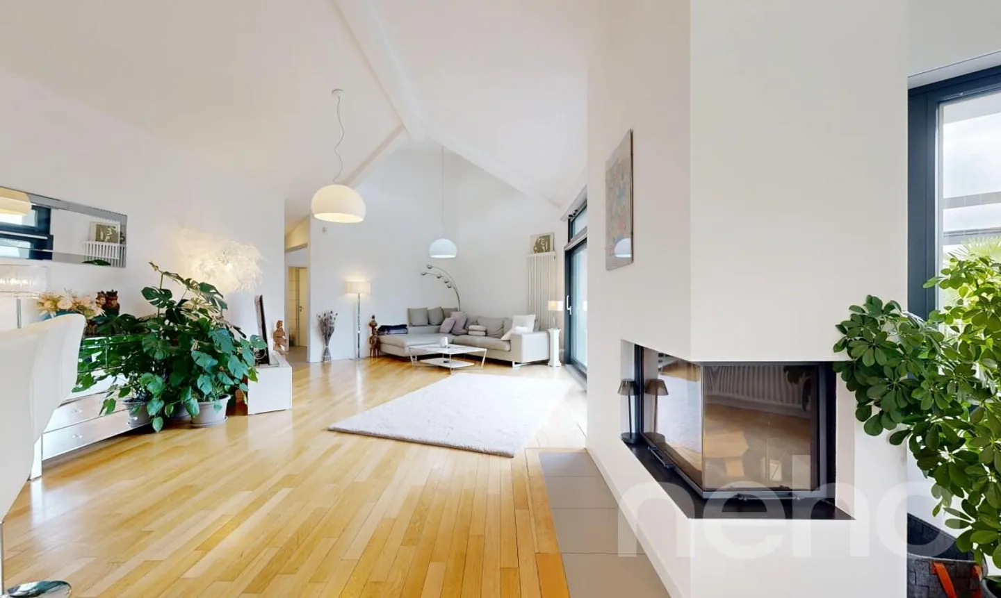 Geschmackvoll renovierte Villa, Garten, Schwimmbad und superbe Volumen - Foto 2 von 13