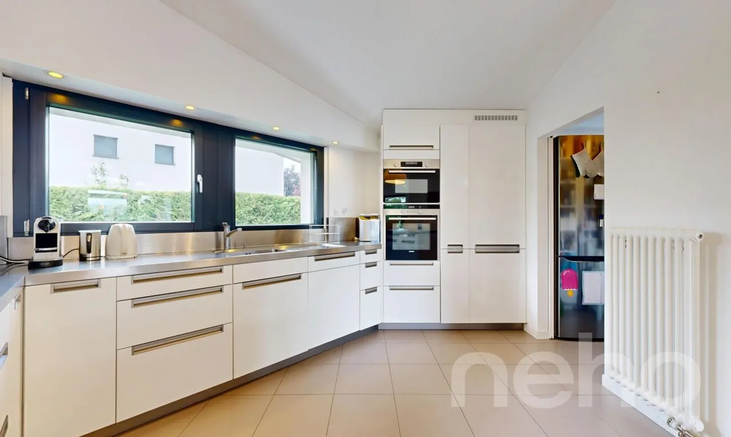 Geschmackvoll renovierte Villa, Garten, Schwimmbad und superbe Volumen - Foto 10 von 13