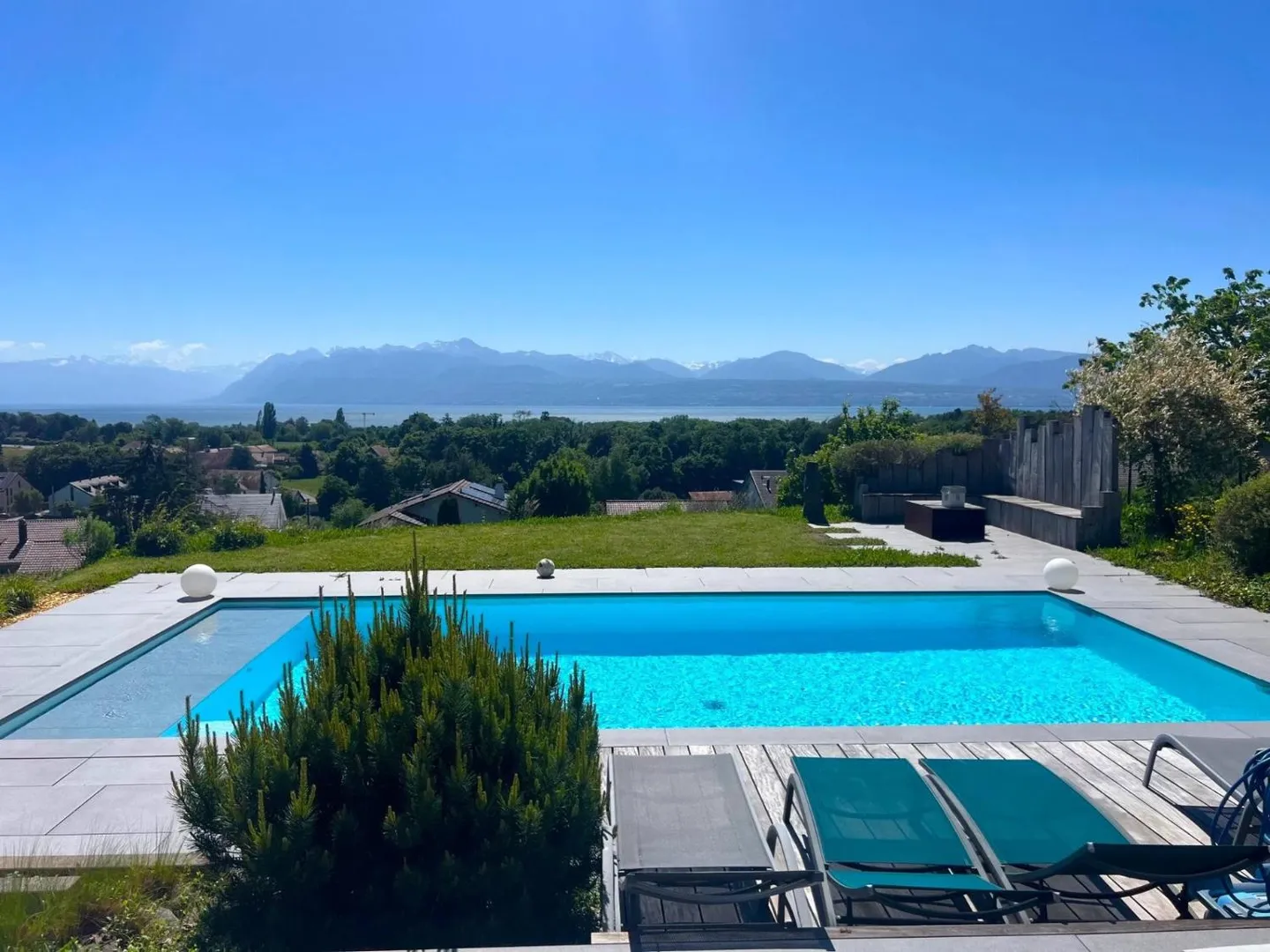 Lusso, Moderno e Vista Mozzafiato sul Lago! - Foto 2 di 12