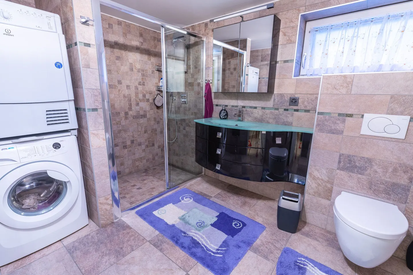 Villa indipendente spaziosa con piscina - Foto 21 di 24