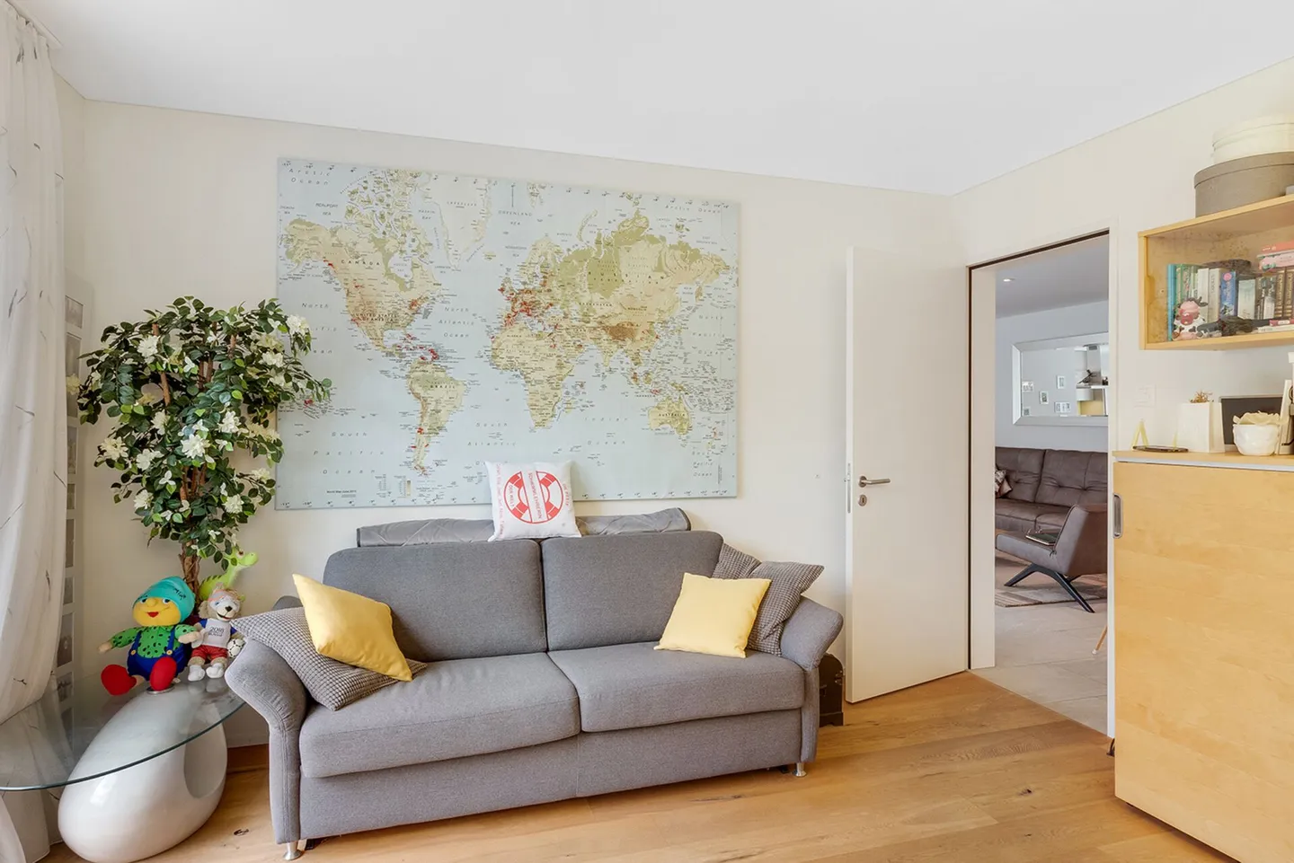 Luxurious Garden Apartment with all Extras! - Photo 11 of 20