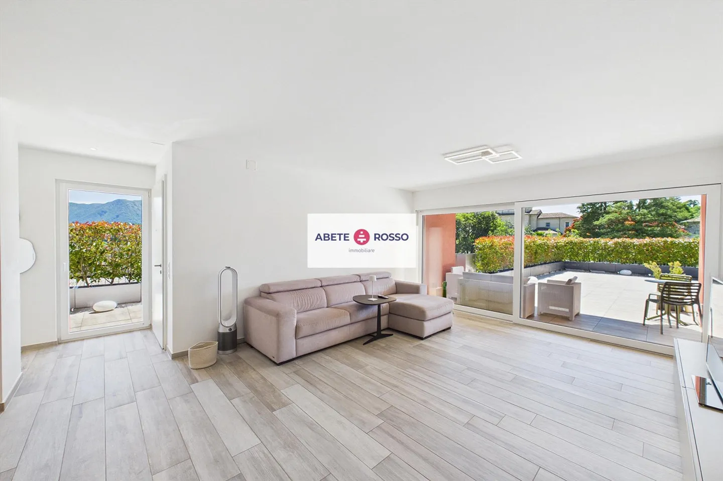 Stupendo attico con 4,5 stanze, grande terrazza e comfort moderni. - Foto 11 di 29