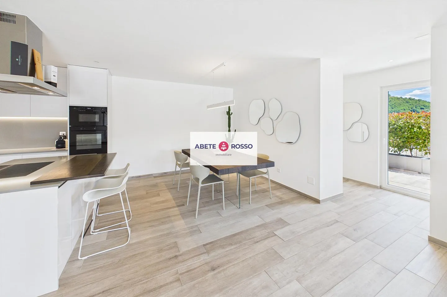 Stupendo attico con 4,5 stanze, grande terrazza e comfort moderni. - Foto 12 di 29