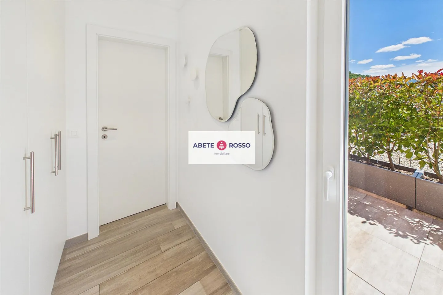 Stupendo attico con 4,5 stanze, grande terrazza e comfort moderni. - Foto 13 di 29