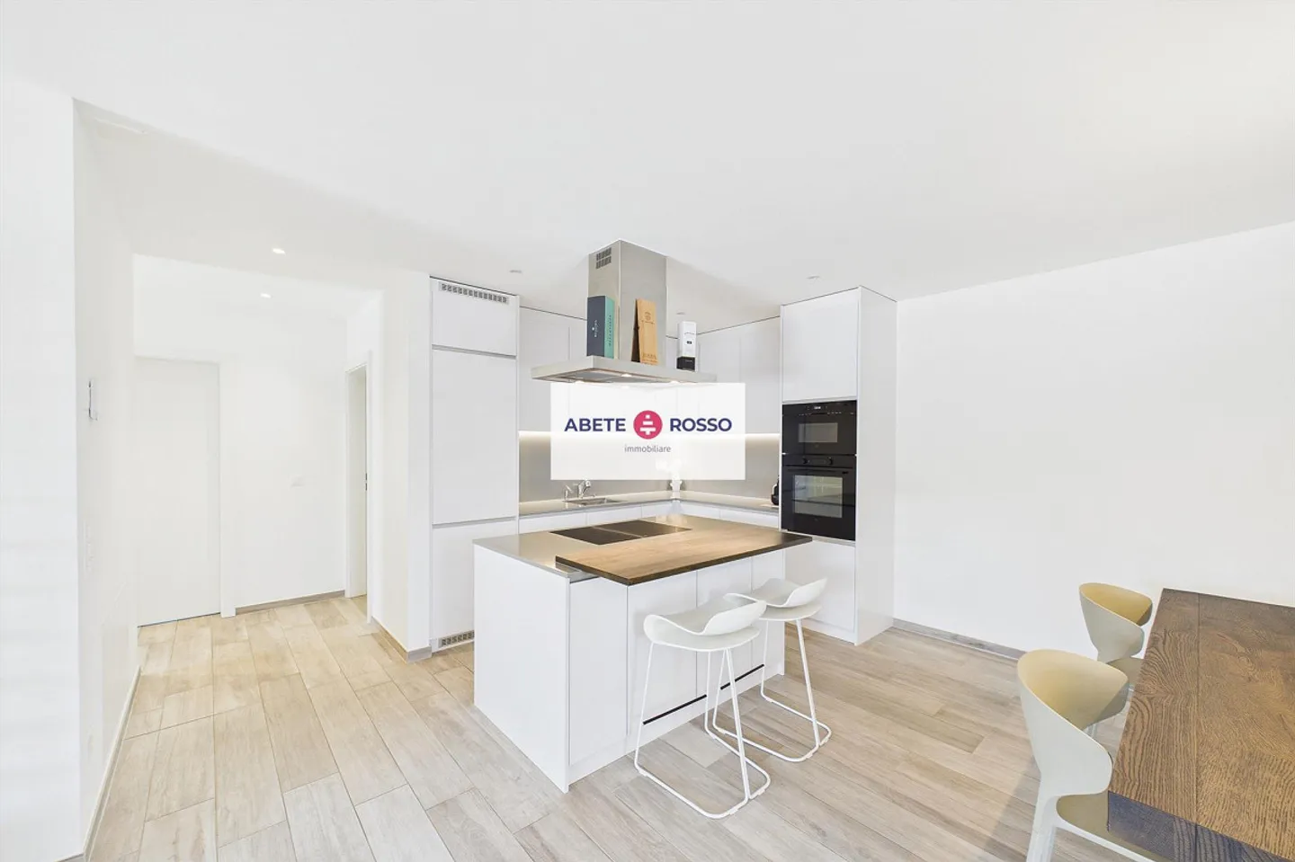 Stupendo attico con 4,5 stanze, grande terrazza e comfort moderni. - Foto 15 di 29