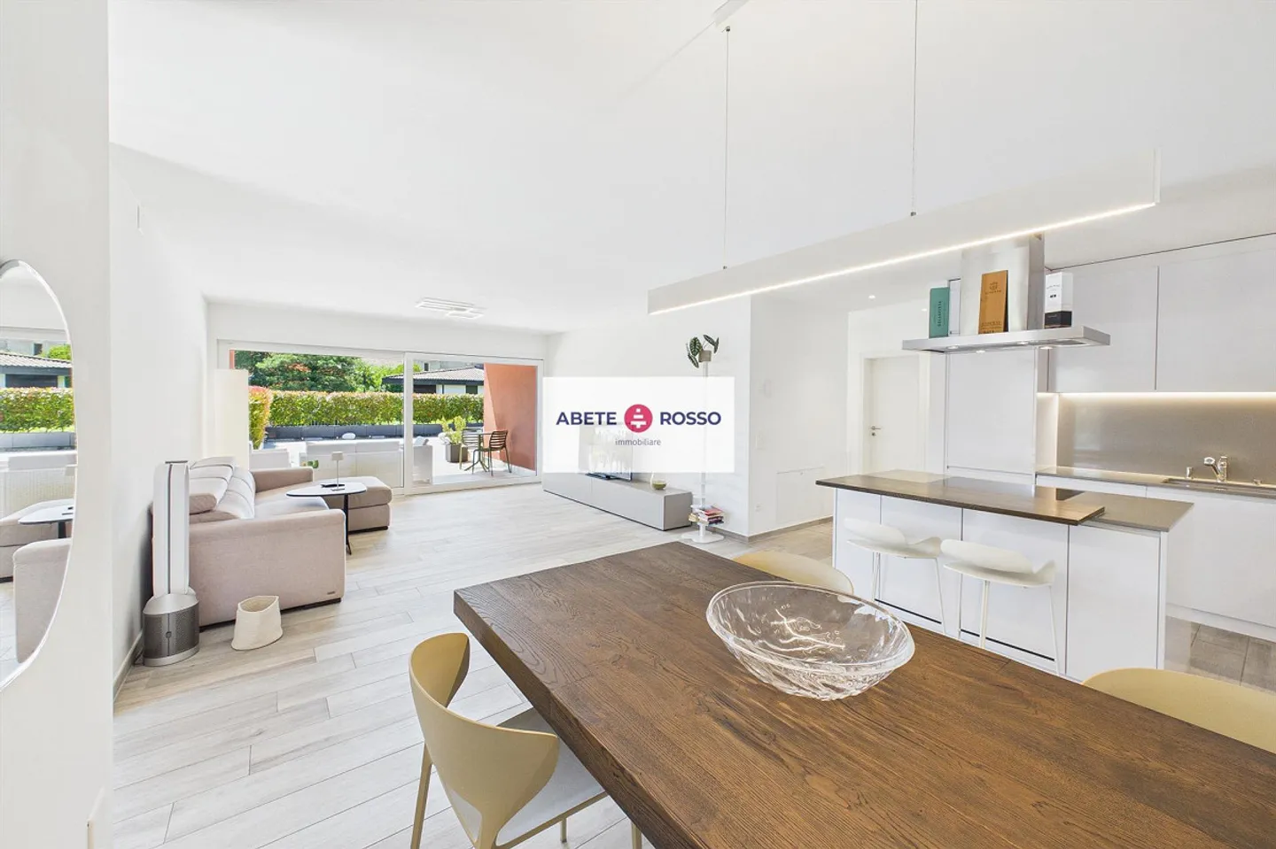 Stupendo attico con 4,5 stanze, grande terrazza e comfort moderni. - Foto 17 di 29