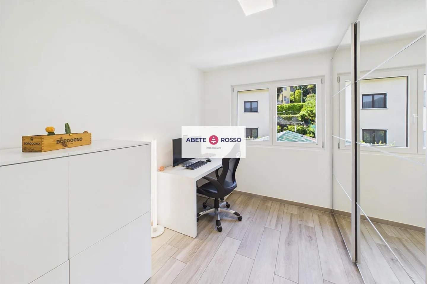 Stupendo attico con 4,5 stanze, grande terrazza e comfort moderni. - Foto 25 di 29