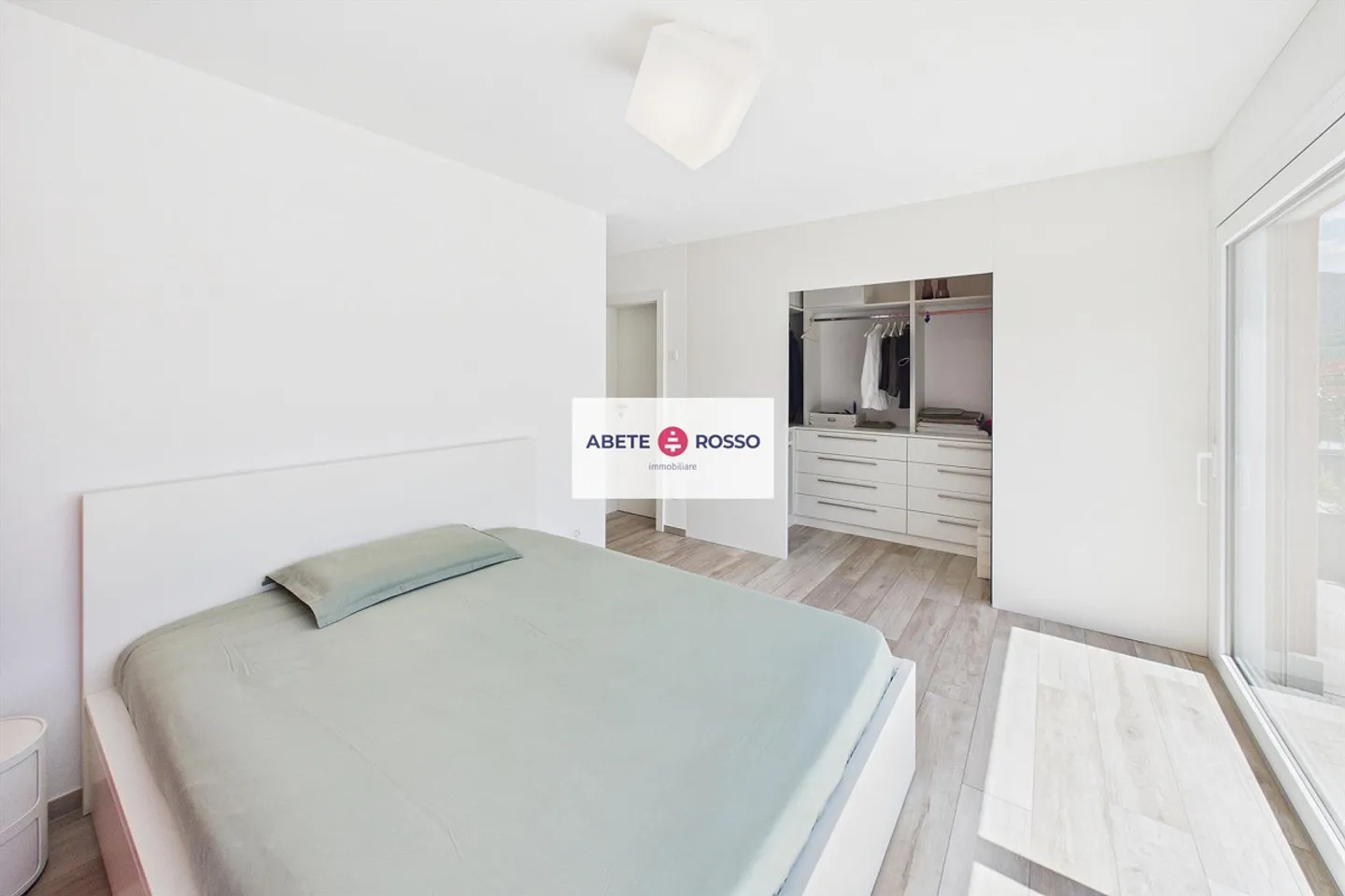 Stupendo attico con 4,5 stanze, grande terrazza e comfort moderni. - Foto 27 di 29