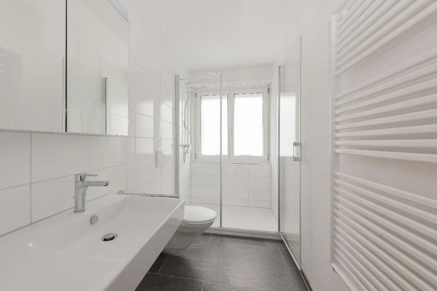 Bright 3-room apartment with balcony in Oberwinterthur - Photo 6 of 8