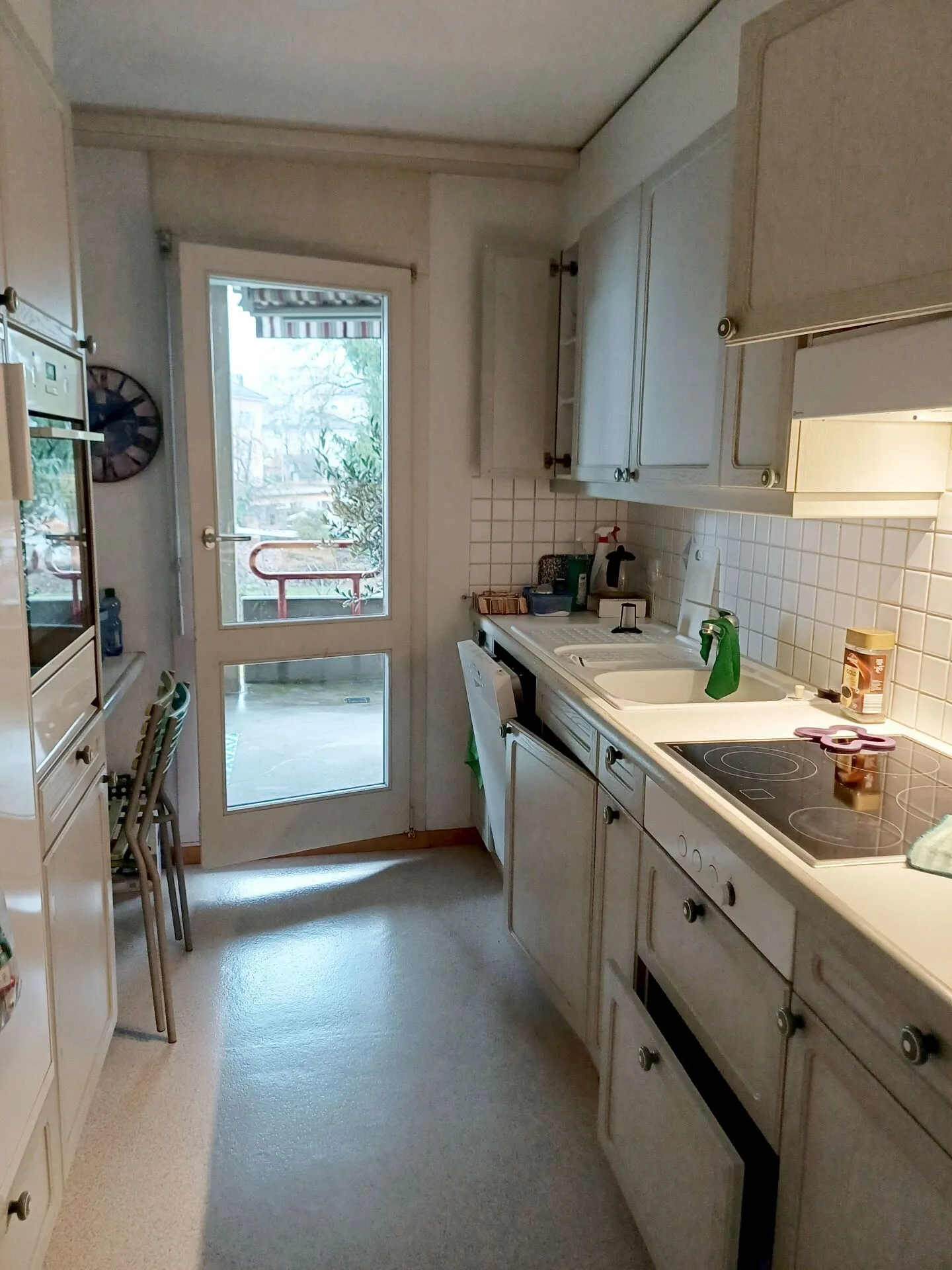 Spazioso e luminoso, in una posizione centrale di prima scelta! - Foto 2 di 10