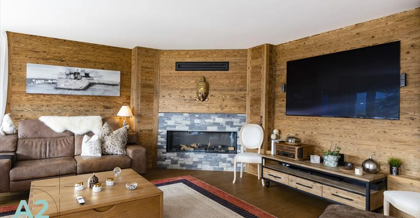 LUXURY CHALET WITH 6.5 ROOMS, OUTDOOR POOL AND JACUZZI - Photo 5 of 13