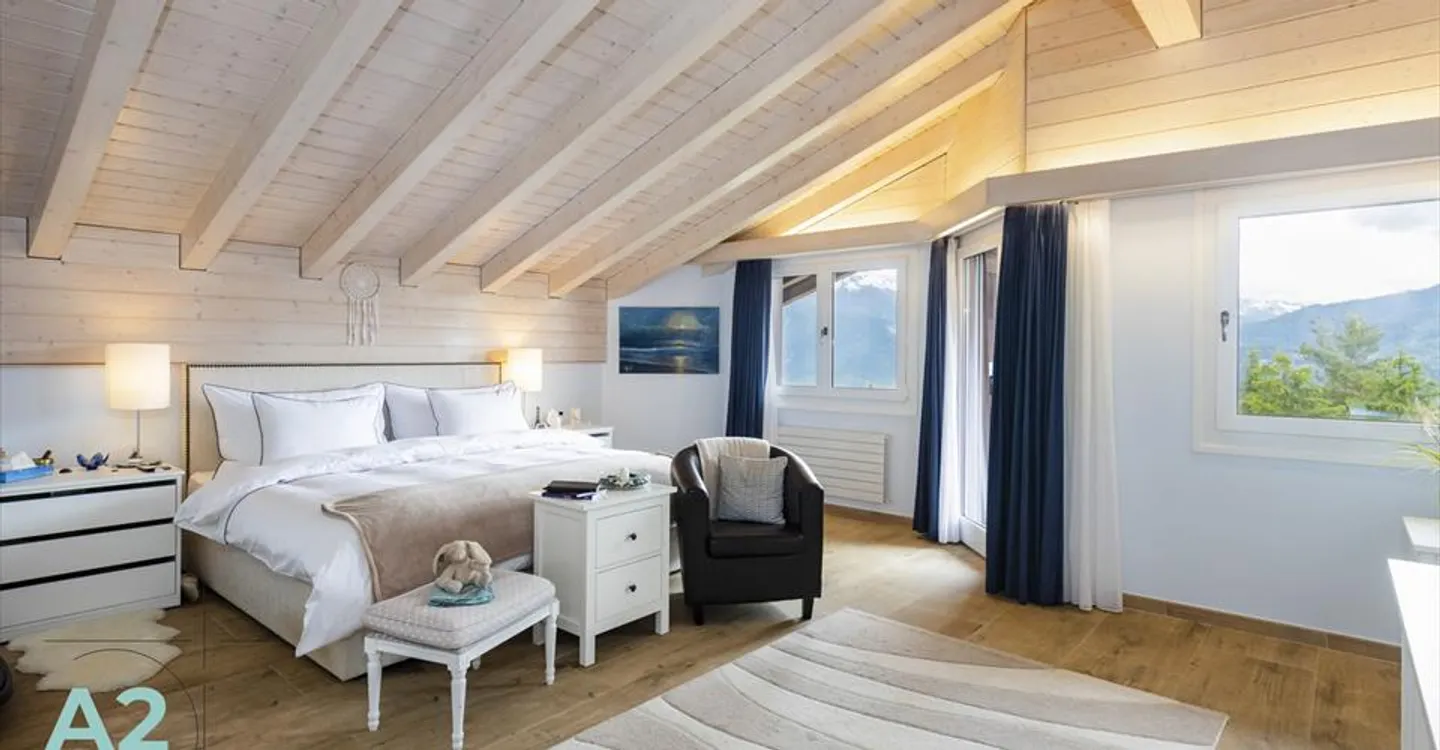 LUXURY CHALET WITH 6.5 ROOMS, OUTDOOR POOL AND JACUZZI - Photo 8 of 13
