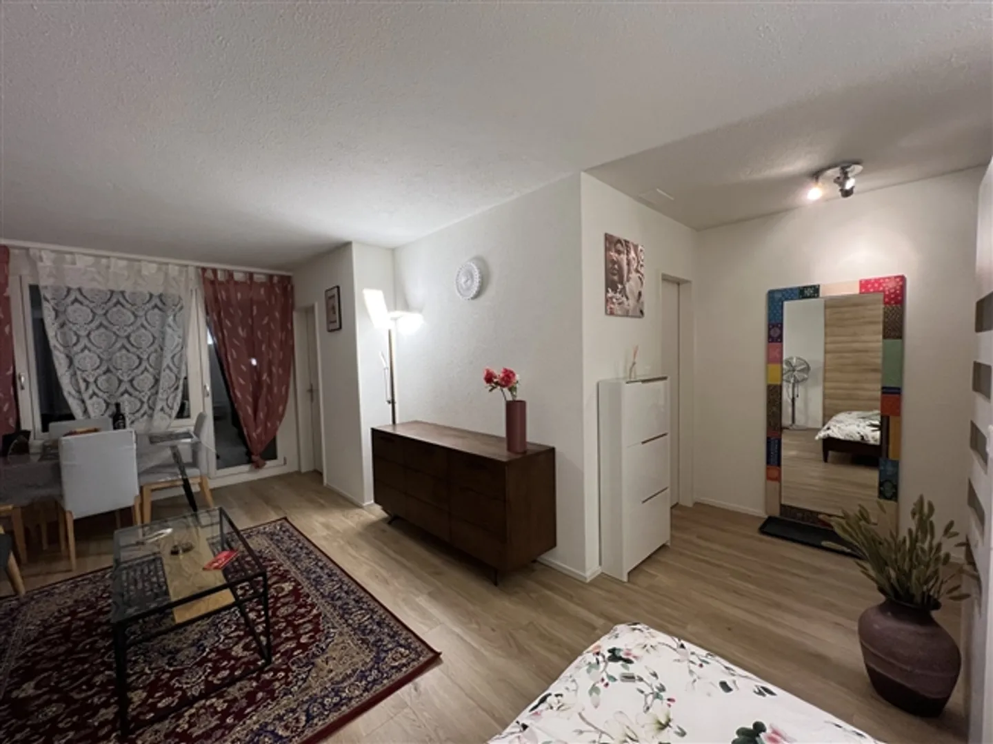 Fully Furnished Apartment City Connect Apartment 1.5 Rooms Only 1 Minute from Oerlikon Train Station - Photo 6 of 13