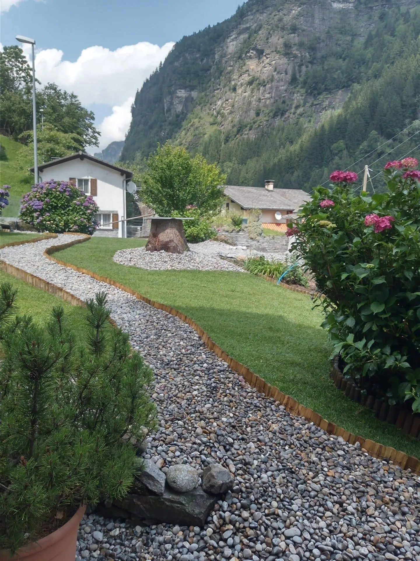 Bellissima casa con giardino e garage ad Arvigo, Calancatal - Foto 7 di 8