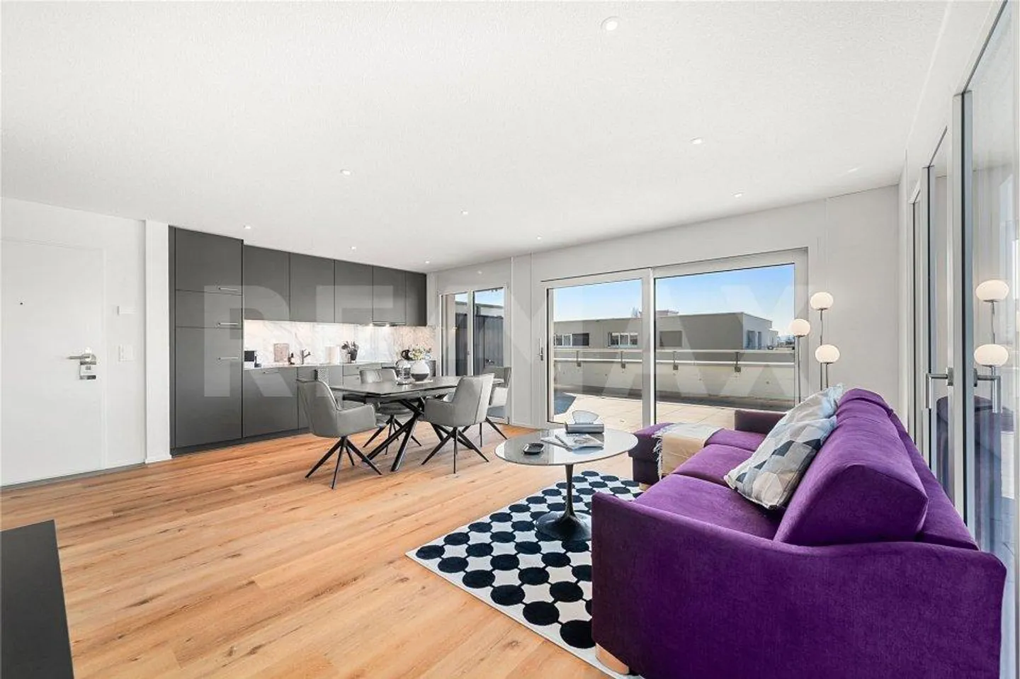 Magnificent furnished penthouse with 2.5 rooms and a 65 m² terrace in Av... - Photo 8 of 13