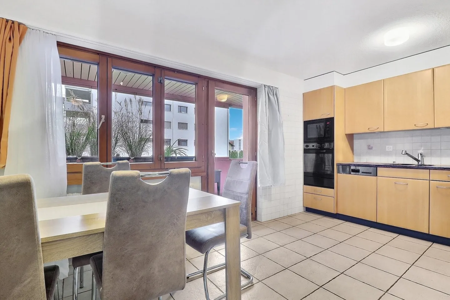 Appartamento affascinante 3.5 stanze a Düdingen - Foto 5 di 7