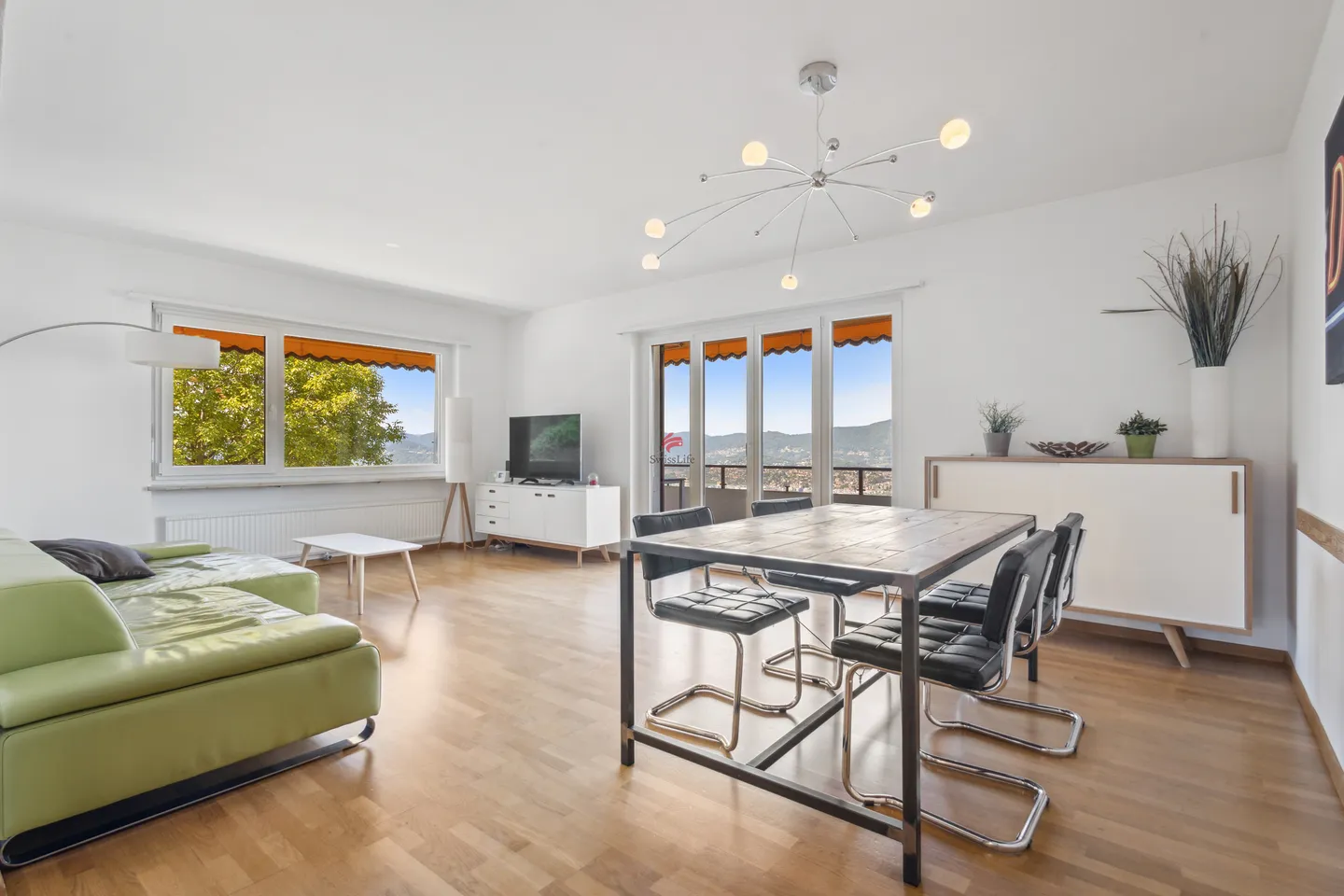 Eleganz und Ruhe mit Panoramablick - Foto 2 von 13