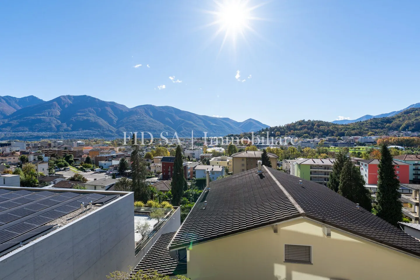 Geräumige Wohnung mit Studio - Foto 3 von 11