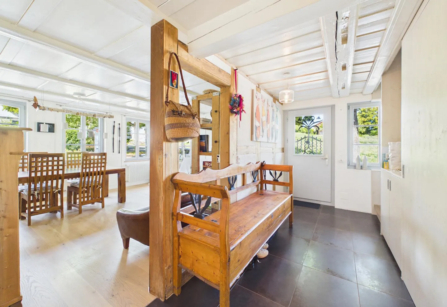 Attractive Maisonette Apartment in the Historic Aebersold House - Photo 6 of 14