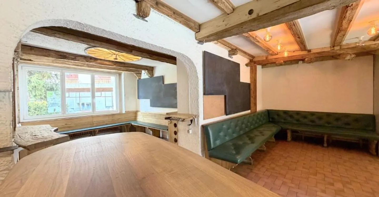 Commercial Space in Crans-Montana - Photo 3 of 13