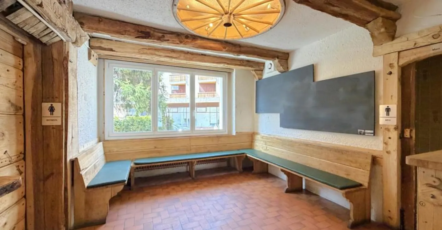 Commercial Space in Crans-Montana - Photo 4 of 13
