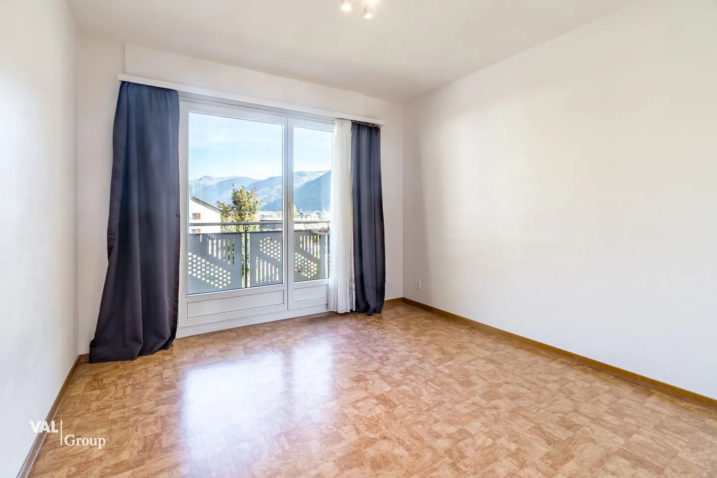 4.5-Zimmerwohnung im 2. Obergeschoss - gepflegt, sonnig und mit schönem Ausblick - Photo 8 of 16