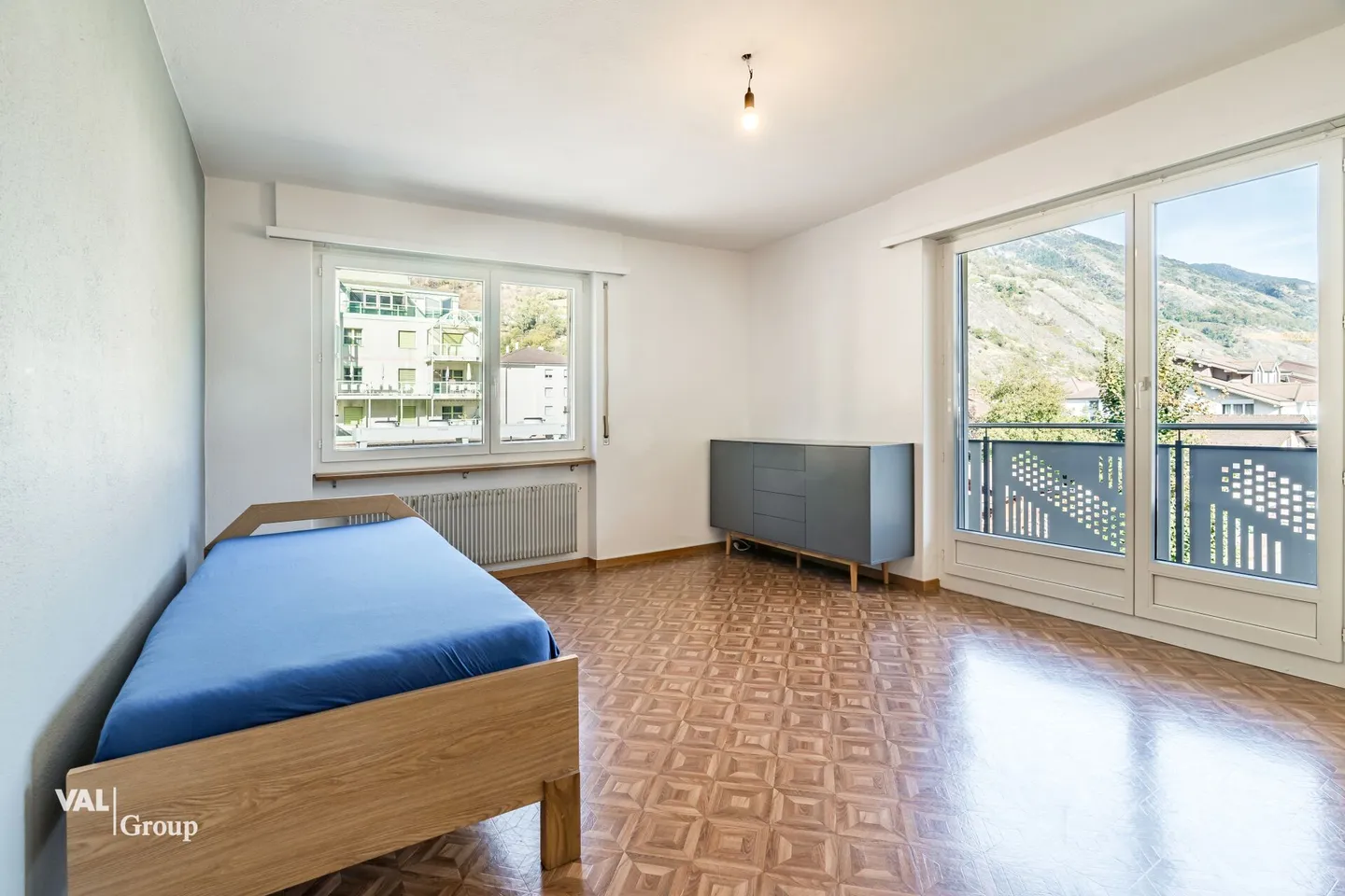 4.5-Zimmerwohnung im 2. Obergeschoss - gepflegt, sonnig und mit schönem Ausblick - Photo 7 of 16