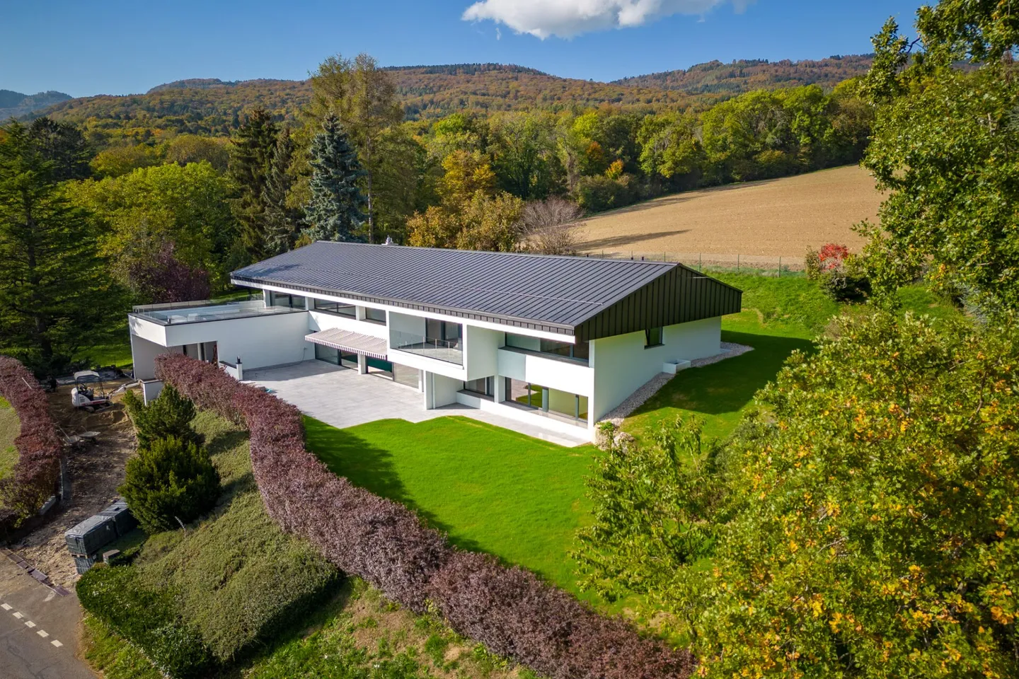 Villa de Luxe avec Vue sur le Lac - Photo 2 sur 15