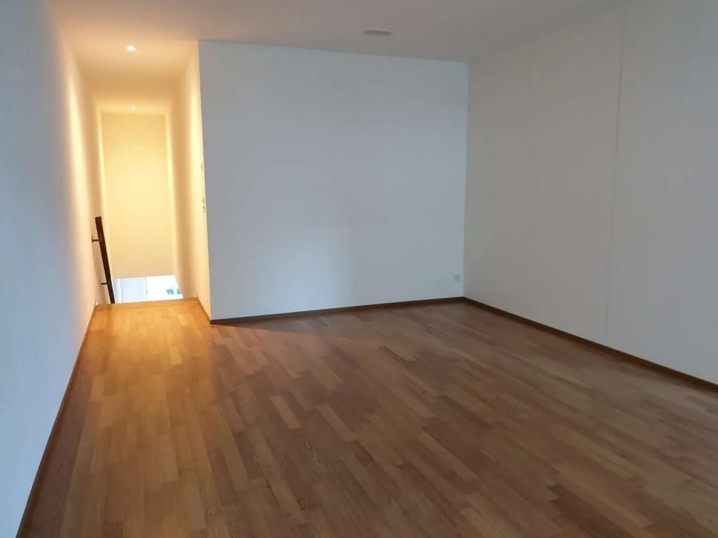 3.5 Room Maisonette Apartment in the Heart of Wiedikon - Photo 5 of 10