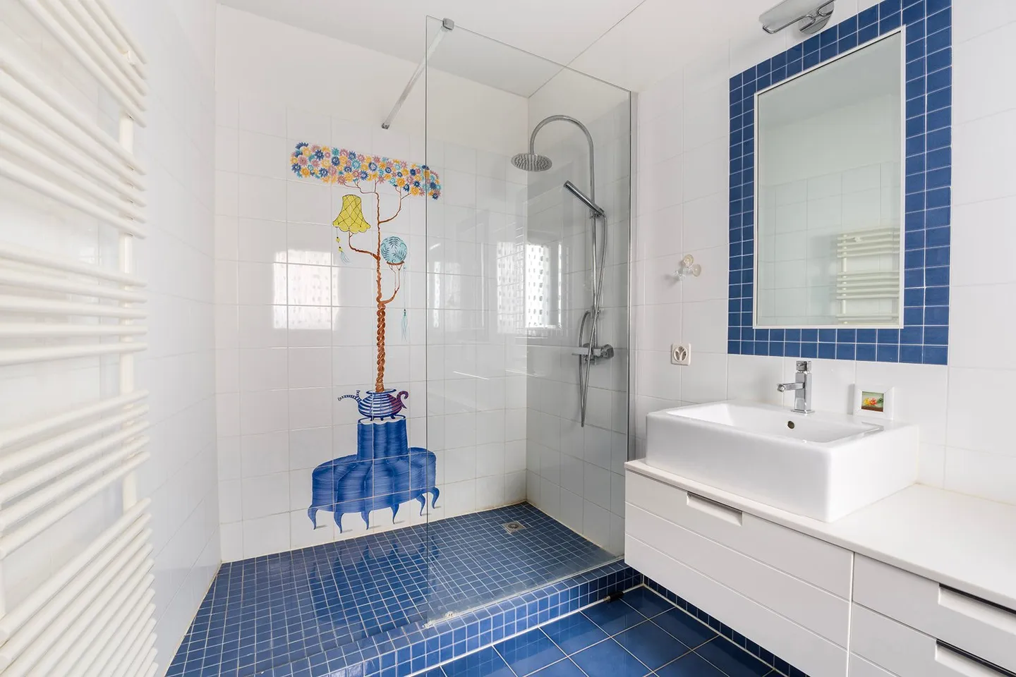 Zwischen Natur und Stadt, elegante Traumvilla mit Seeblick - Foto 6 di 6