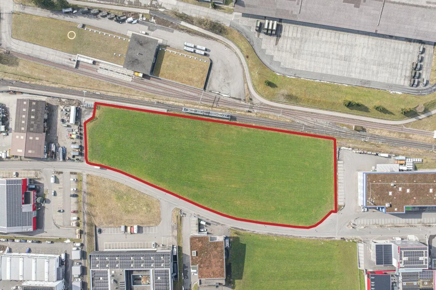 Commercial/Industrial Land with 12,587 m2 - Photo 3 of 6