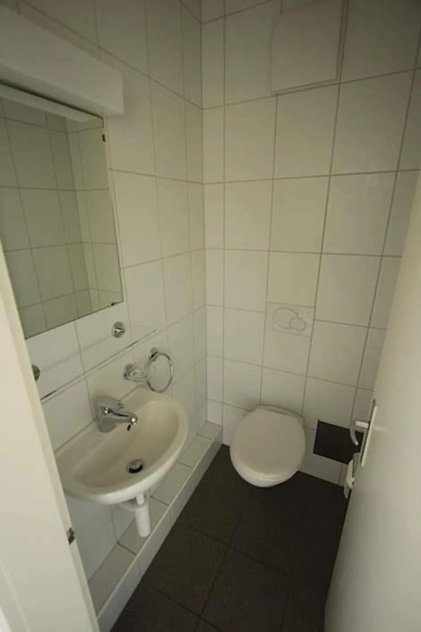 Beautiful 2-room apartment - Photo 3 of 7