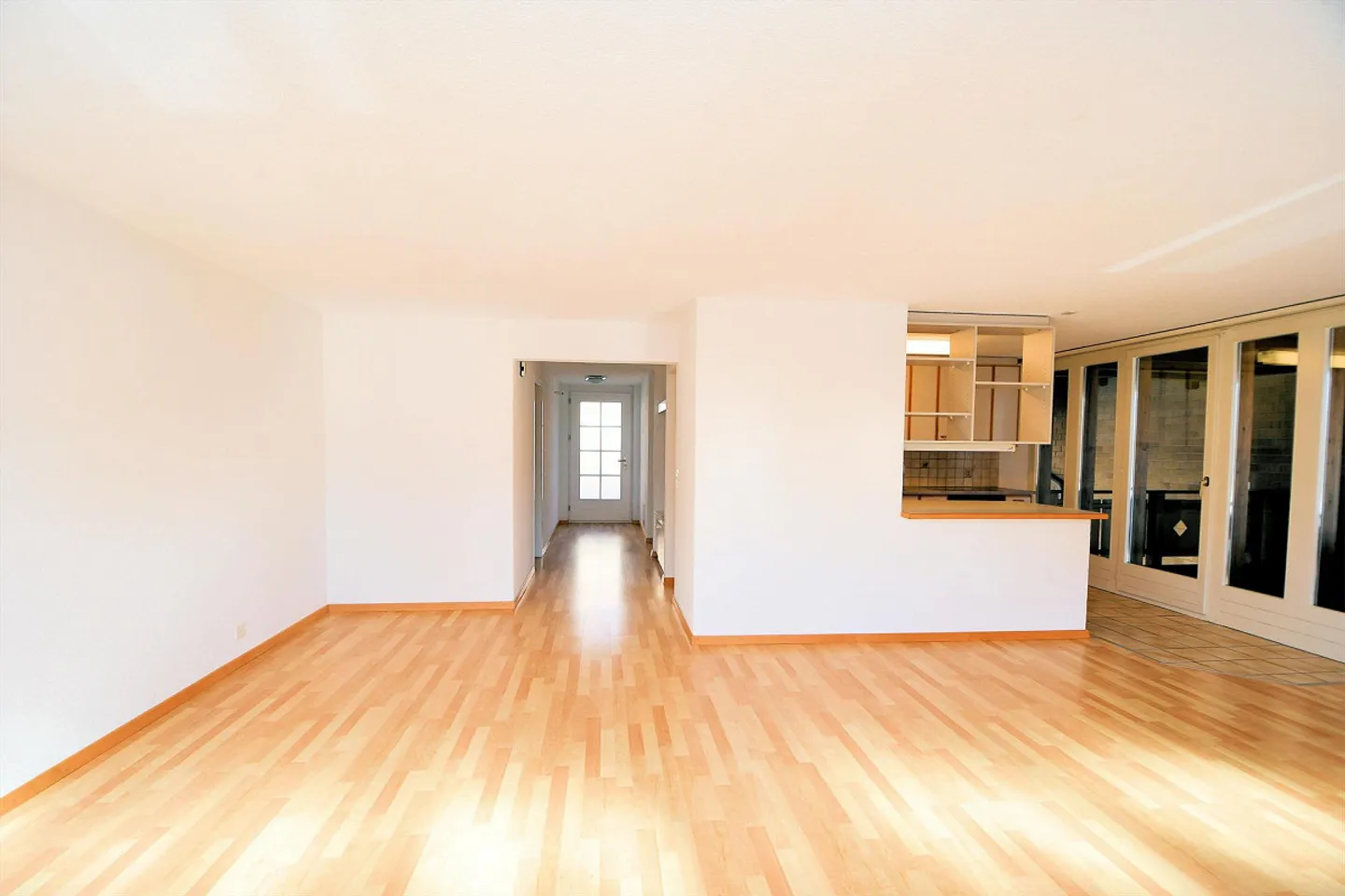 Appartamento spazioso di 2,5 stanze - Foto 2 di 9