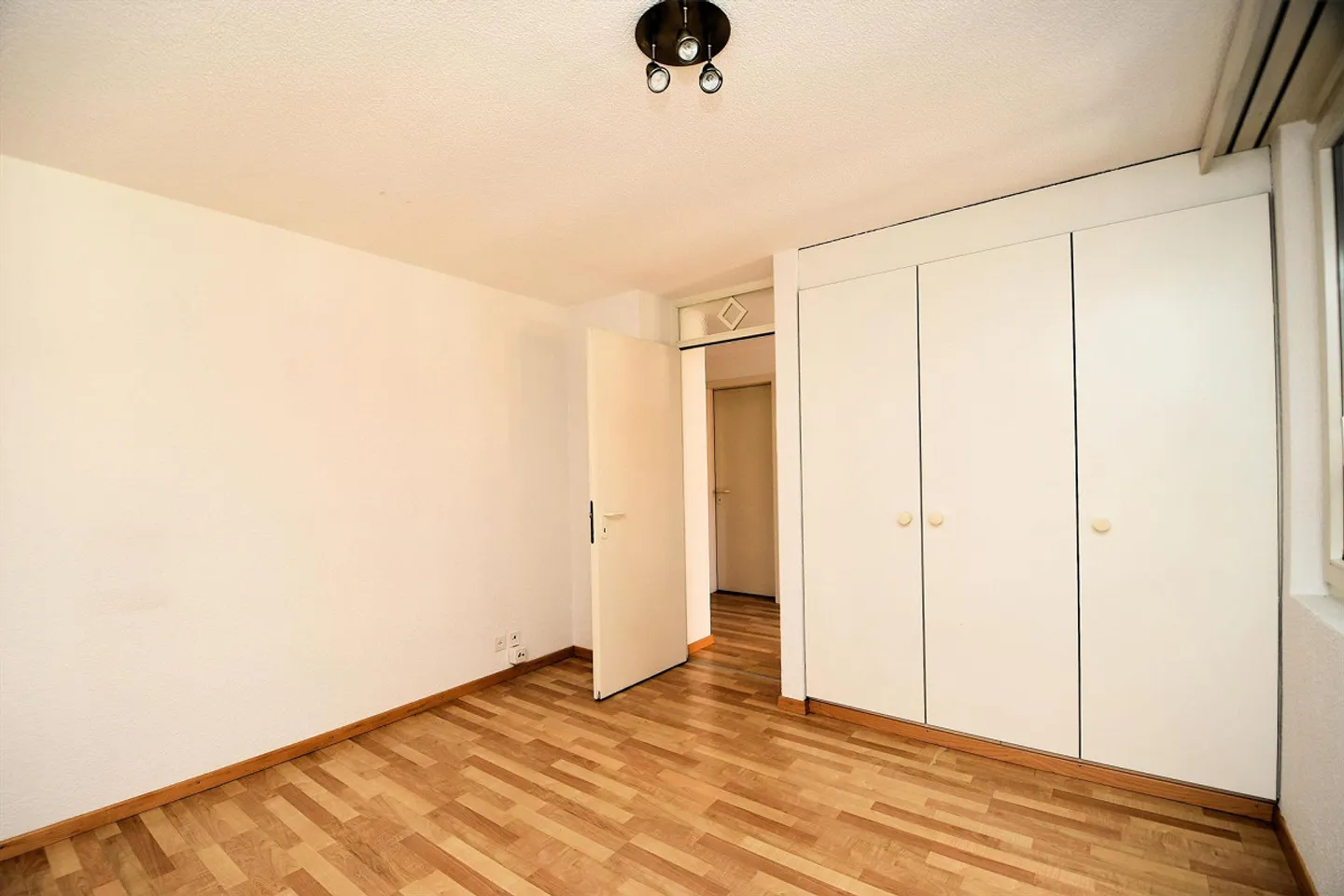 Appartamento spazioso di 2,5 stanze - Foto 6 di 9