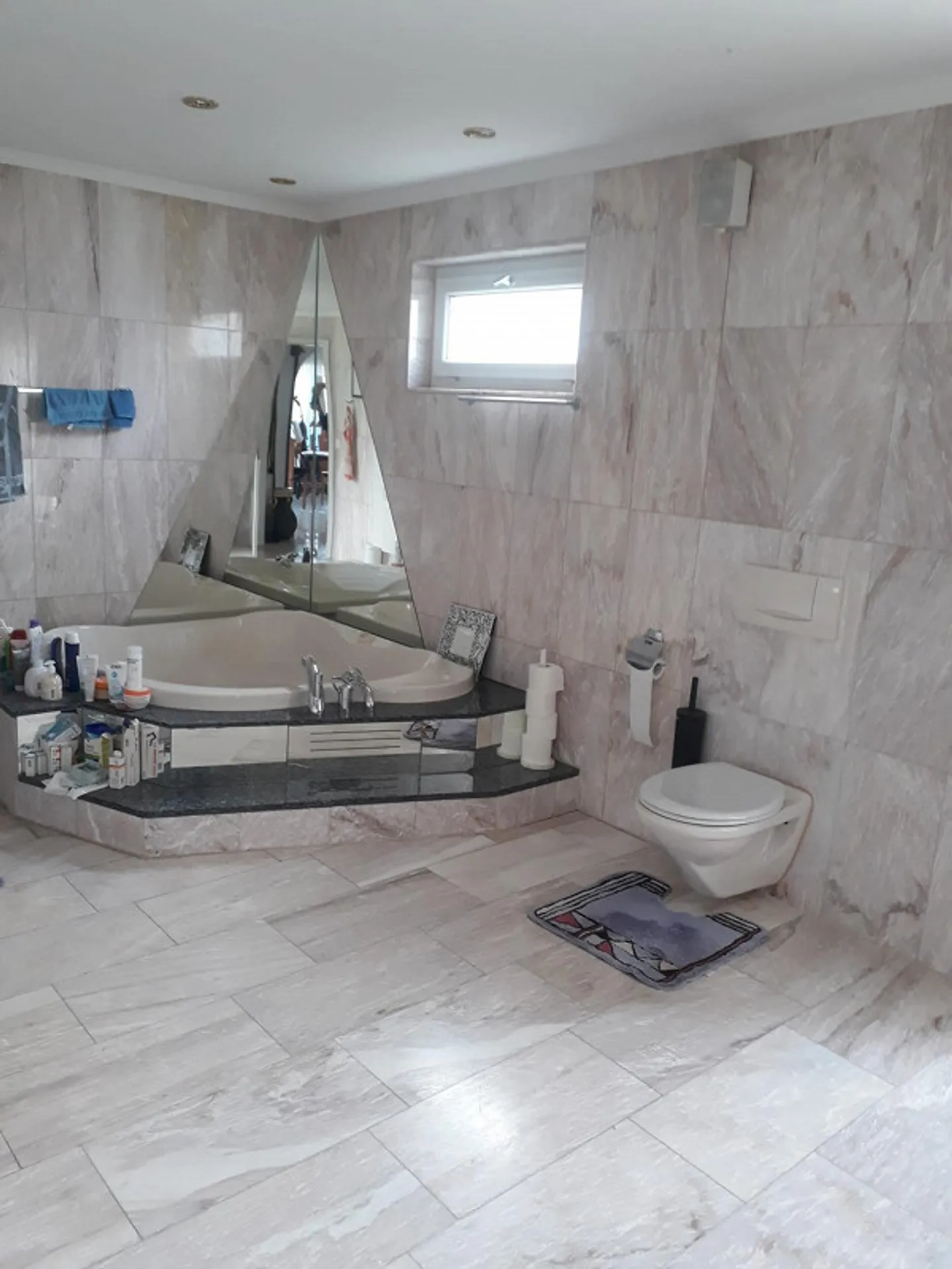 Charmante Wohnung mit Seeblick - Foto 5 von 5