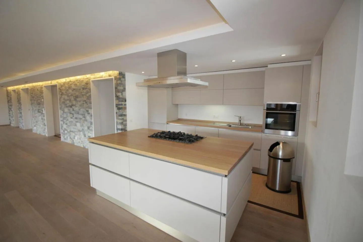 Appartamento 7,5 stanze a Crans-Montana - Foto 1 di 10