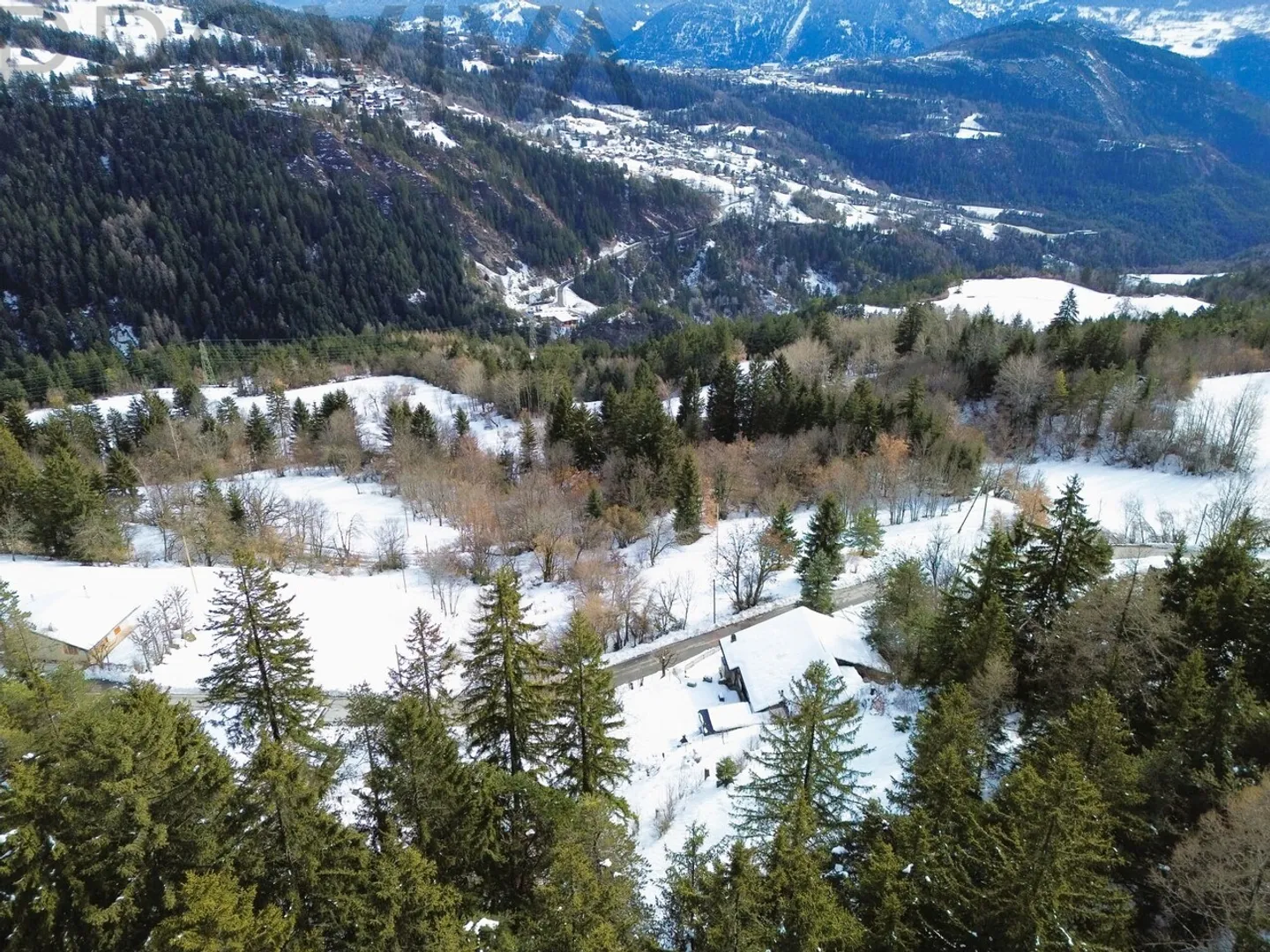 Raw Diamond in Sunny Location - Photo 3 of 6