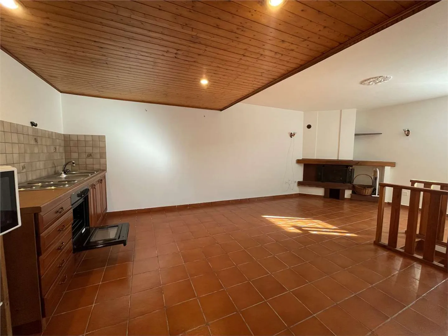 Villa exclusive - 8 pièces, vue panoramique et grand jardin - Photo 12 sur 12